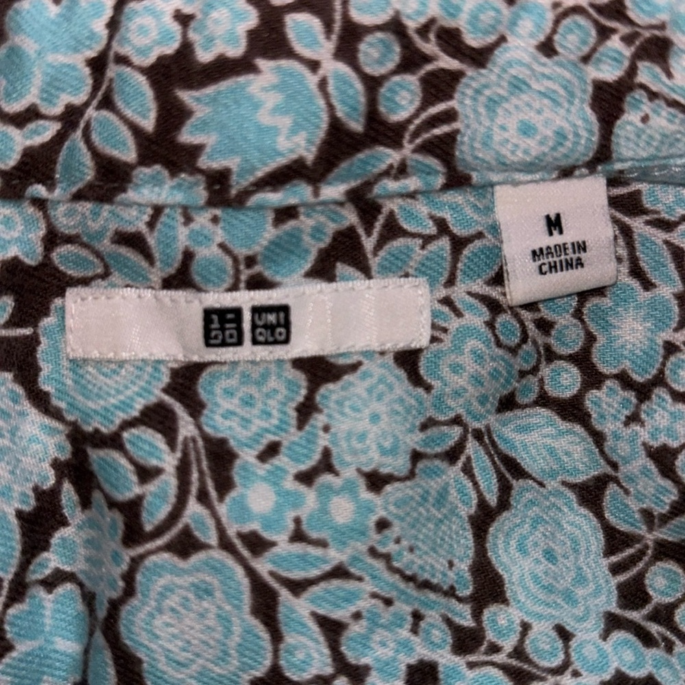 Uniqlo Floral Printed Long-Sleeve Button Down Shirt, Size M/4 - Picture 11 of 16